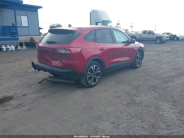 1FMCU0G66NUA82954 Ford ESCAPE SE
