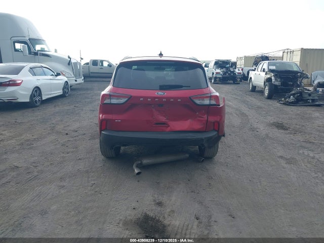 1FMCU0G66NUA82954 Ford ESCAPE SE