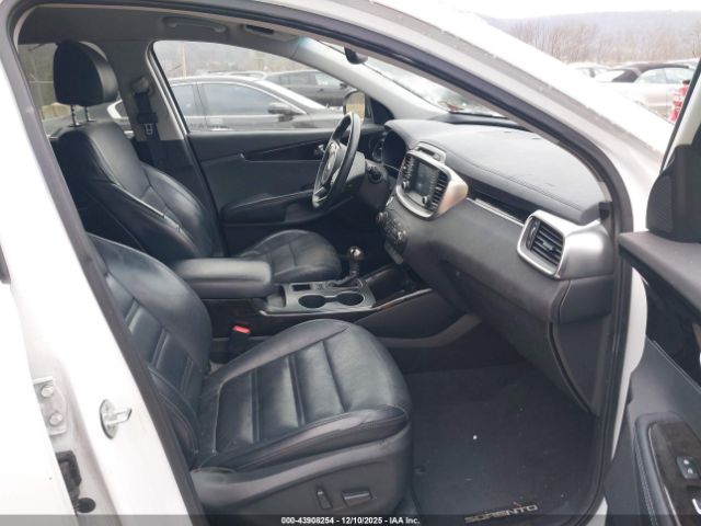 2018 KIA SORENTO 5XYPHDA57JG354733 Photo 4
