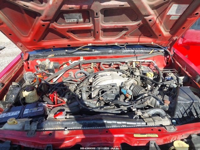 2000 NISSAN FRONTIER 1N6ED27T3YC350493 Photo 9