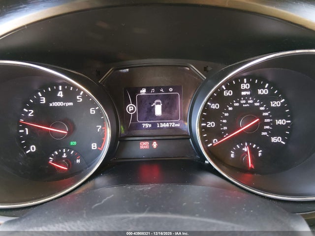KNDMB5C11G6214547 KIA SEDONA LX