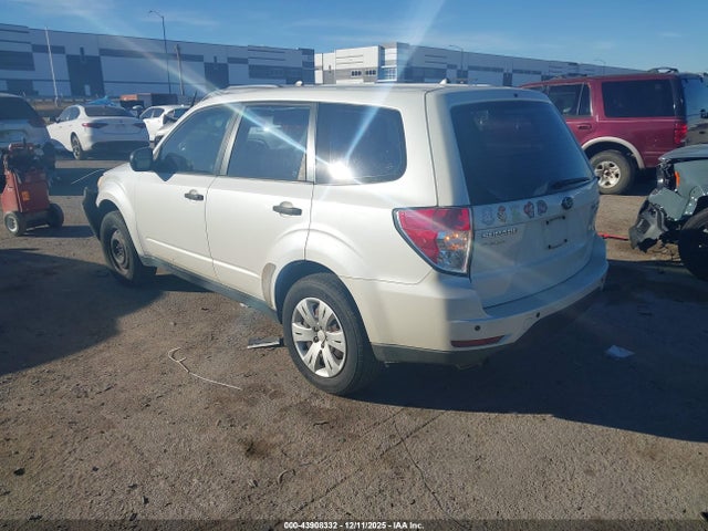 43908332 :رقم المزاد ، JF2SHAAC2BH706165 vin ، 2011 Subaru Forester 2.5x مزاد بيع