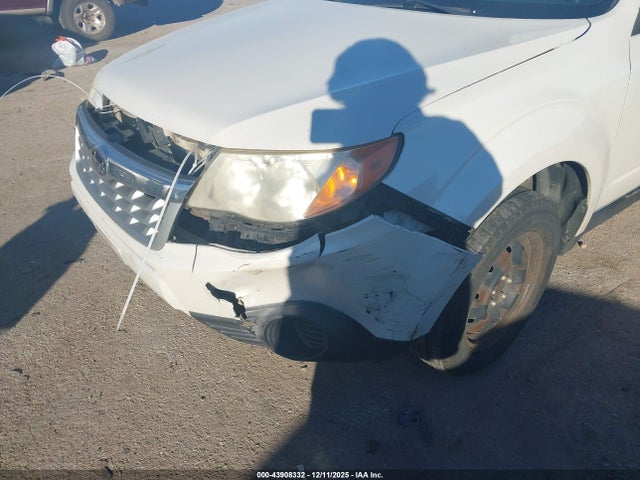 43908332 :رقم المزاد ، JF2SHAAC2BH706165 vin ، 2011 Subaru Forester 2.5x مزاد بيع