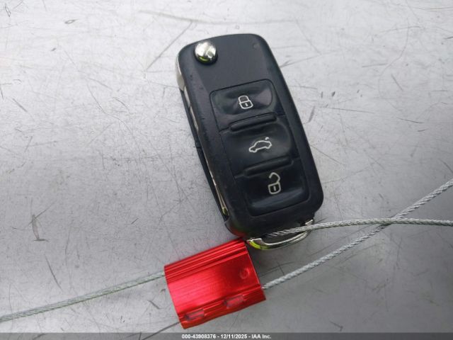 2013 VOLKSWAGEN PASSAT 1VWAP7A33DC066352 Photo 10