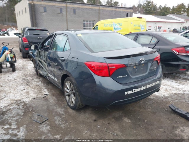 2018 TOYOTA COROLLA 2T1BURHEXJC081002 Photo 2