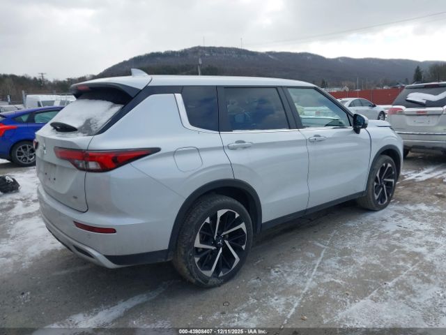 2024 MITSUBISHI OUTLANDER JA4J4VA84RZ029269 Photo 3