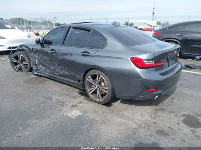 2021 BMW 330I 3MW5R1J03M8C06339 Photo 2