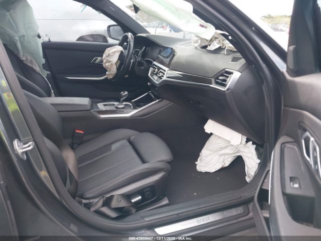 2021 BMW 330I 3MW5R1J03M8C06339 Photo 4
