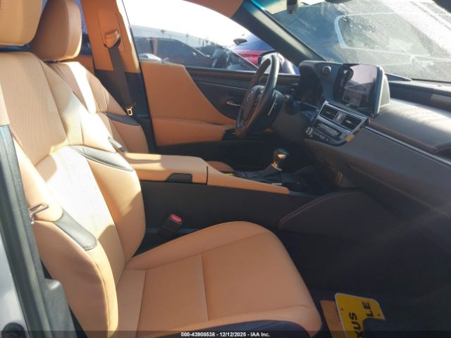 2025 LEXUS ES 300H 58ADA1C12SU057003 Photo 4
