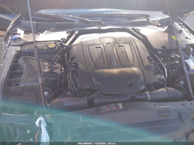 2011 JAGUAR XK SAJWA4FC6BMB42255 Photo 9