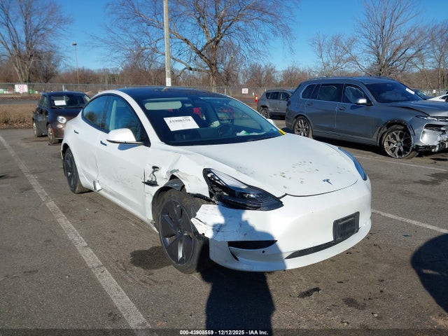 2022 TESLA MODEL 3 5YJ3E1EB7NF335103 Photo 0