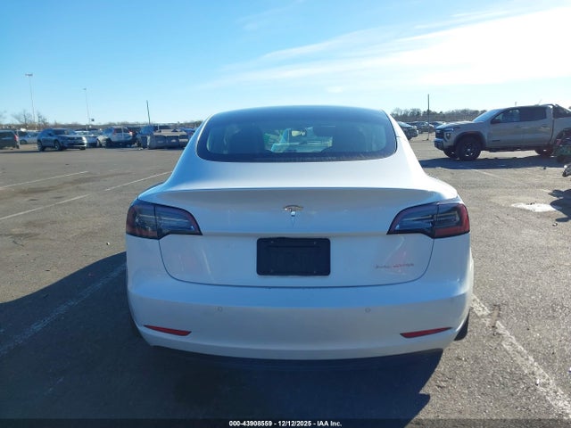 Продаж на аукціоні авто 2022 Tesla Model 3 Long Range Dual Motor All-wheel Drive, vin: 5YJ3E1EB7NF335103, номер лоту: 43908559