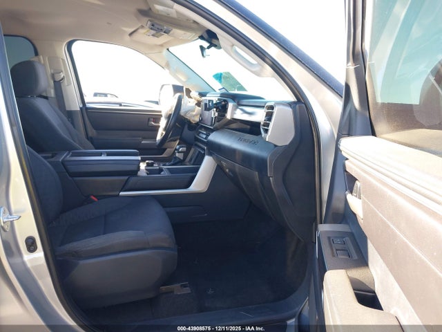 43908575 :رقم المزاد ، 5TFLA5DB9PX101431 vin ، 2023 Toyota Tundra Sr5 مزاد بيع