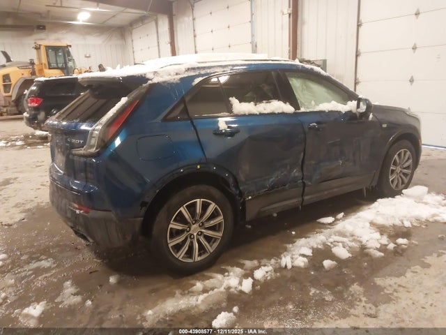 2019 CADILLAC XT4 1GYFZFR45KF150060 Photo 3