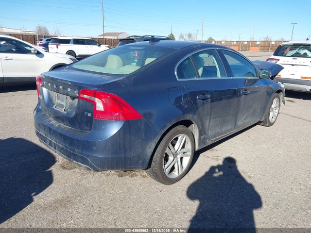 Volvo S60 T5 Premier 2015 YV140MFK4F1355767 Image 4