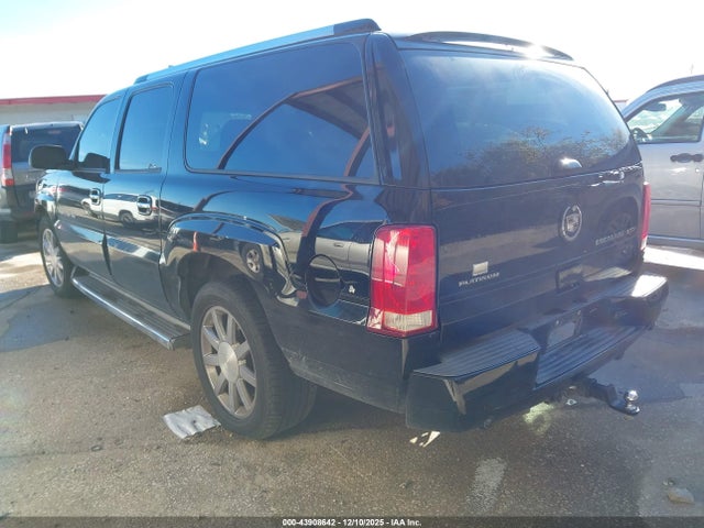 2006 CADILLAC ESCALADE ESV 3GYFK66N16G113657 Photo 2