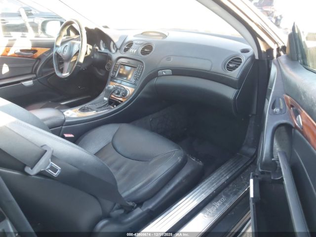 2011 MERCEDES-BENZ SL 550 WDBSK7BA9BF167456 Photo 4