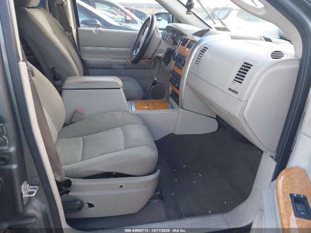 2007 CHRYSLER ASPEN 1A8HW58PX7F521968 Photo 4