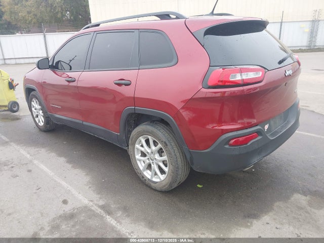 1C4PJLABXGW222324 Jeep Cherokee Sport