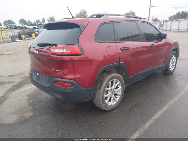 1C4PJLABXGW222324 Jeep Cherokee Sport