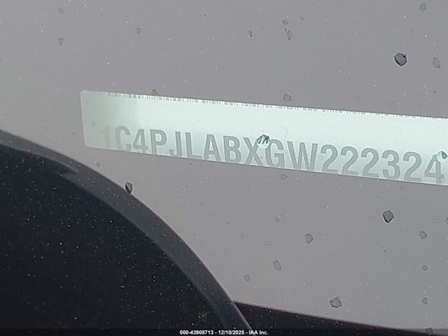 1C4PJLABXGW222324 Jeep Cherokee Sport