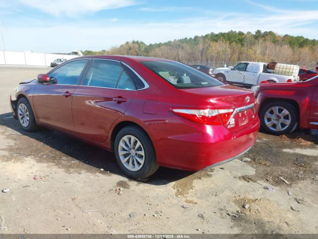 2017 TOYOTA CAMRY 4T1BF1FK4HU627743 Photo 2