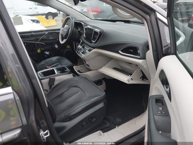 2C4RC1N79JR358814 Chrysler Pacifica Hybrid Limited