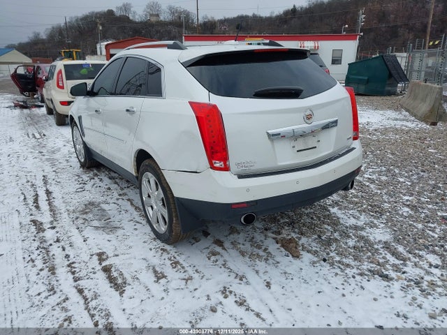 2015 CADILLAC SRX 3GYFNGE36FS622346 Photo 2