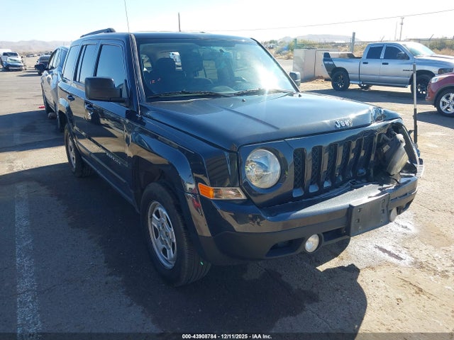 1C4NJPBB1ED522601 auction archive image