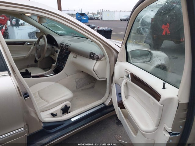 Aukcja sprzedaży 2005 Mercedes-benz C 240 Luxury, vin: WDBRF61J95F605721, numer aukcji: 43908805