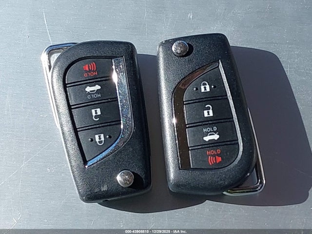4T1C11AKXMU607968 Toyota CAMRY LE