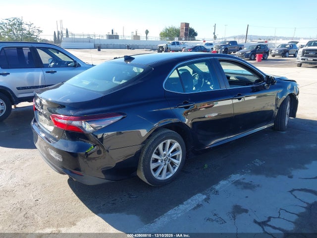 4T1C11AKXMU607968 Toyota CAMRY LE