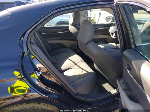 4T1C11AKXMU607968 Toyota CAMRY LE