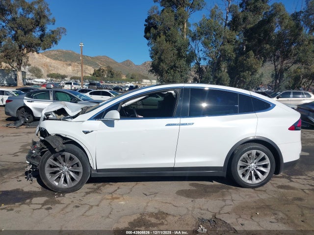 5YJXCDE25LF303711 Tesla Model X Long Range Dual Motor All-wheel Drive/long Range Plus Dual Motor All-wheel Drive