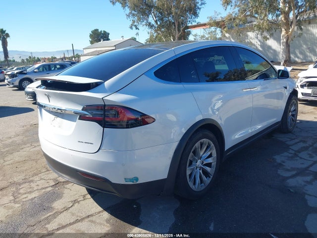 2020 TESLA MODEL X 5YJXCDE25LF303711 Photo 3