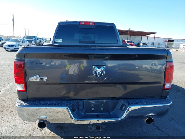 43908829 :رقم المزاد ، 1C6RR6GT7FS577399 vin ، 2015 Ram 1500 Big Horn مزاد بيع
