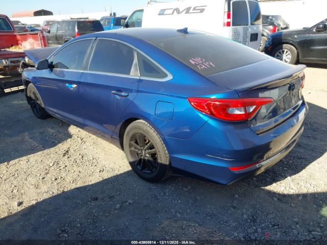 2015 HYUNDAI SONATA 5NPE24AF4FH105064 Photo 2