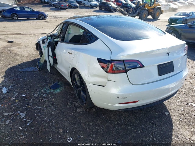 2023 TESLA MODEL 3 5YJ3E1EA2PF603744 Photo 2