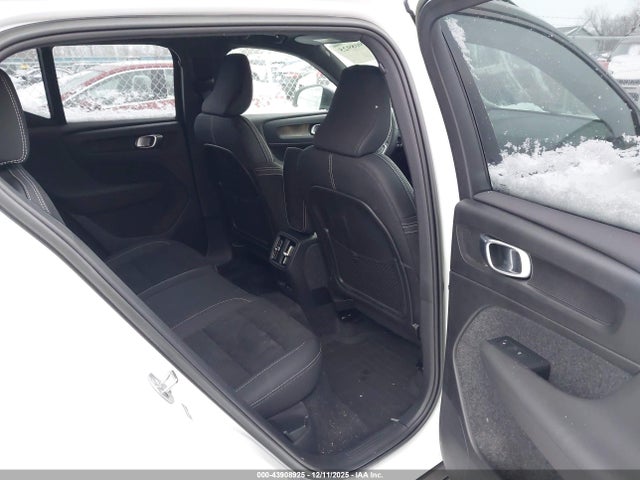 2023 VOLVO XC40 RECHARGE PURE ELECTRIC YV4ED3UM3P2002278 Photo 7