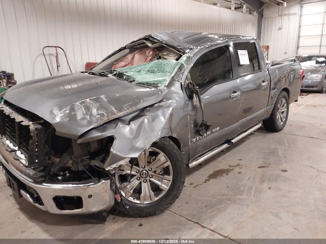 2018 NISSAN TITAN 1N6AA1E59JN505046 Photo 1