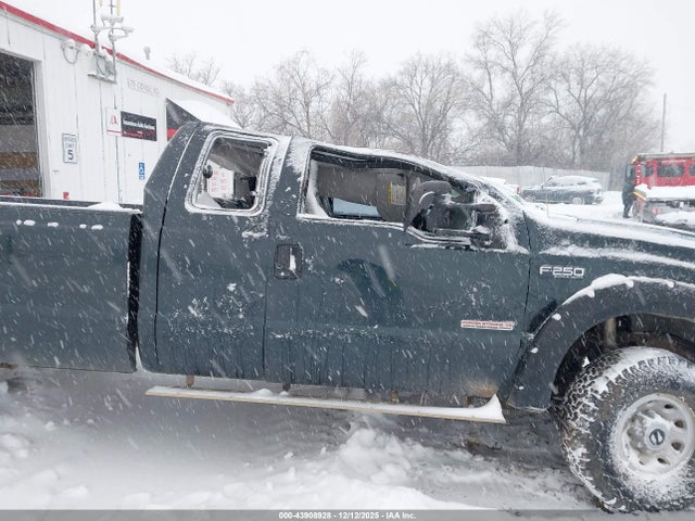 Продаж на аукціоні авто 2004 Ford F-250 Lariat/xl/xlt, vin: 1FTNX21P74ED21521, номер лоту: 43908928