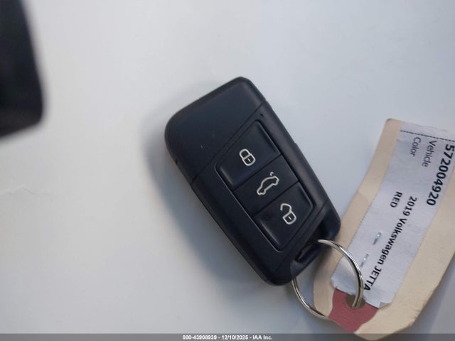 Продаж на аукціоні авто 2019 Volkswagen Jetta 1.4t R-line/1.4t S/1.4t Se, vin: 3VWC57BU0KM117498, номер лоту: 43908939