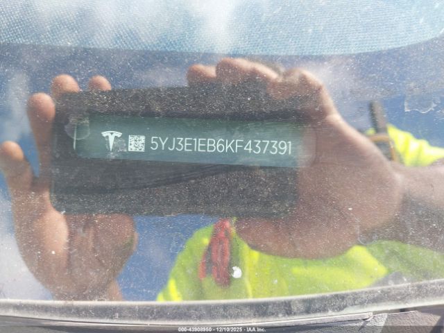 2019 TESLA MODEL 3 5YJ3E1EB6KF437391 Photo 8