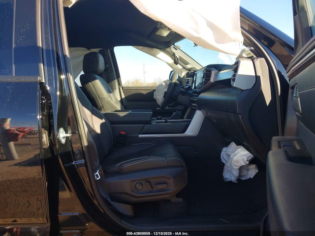 5TFLA5DBXTX349827 Toyota Tundra Sr5 Crewmax 5.5&#039; Bed