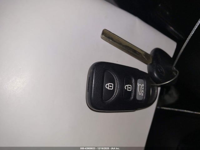 KMHD35LH4HU380676 Hyundai ELANTRA GT