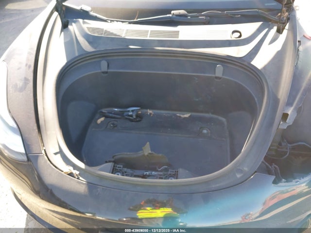 2019 TESLA MODEL 3 5YJ3E1EA7KF398558 Photo 9