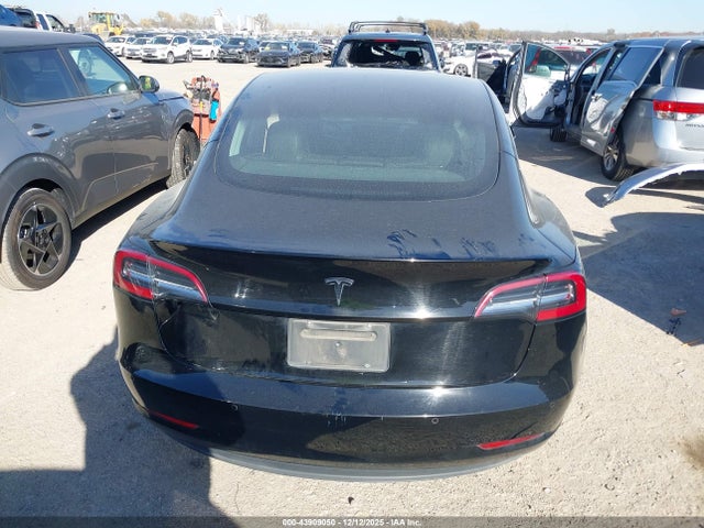 Tesla MODEL 3 2019 5YJ3E1EA7KF398558 Image 17