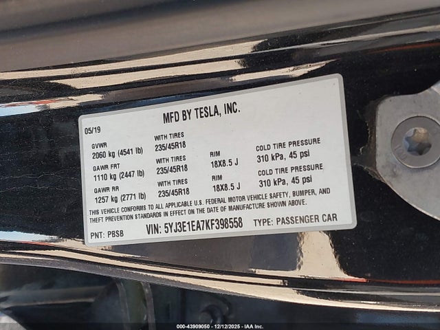 2019 TESLA MODEL 3 5YJ3E1EA7KF398558 Photo 8