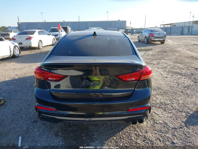 43909053 :رقم المزاد ، KMHD04LB6HU338489 vin ، 2017 Hyundai Elantra Sport مزاد بيع