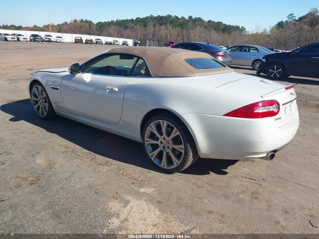 2015 JAGUAR XK SAJWA4GB0FLB56525 Photo 2